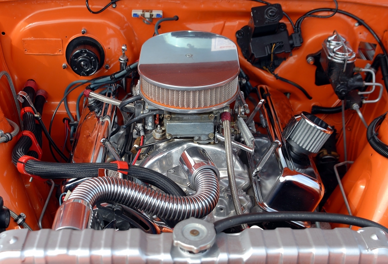 garagiste-CAILLE-min_car-engine-1738309